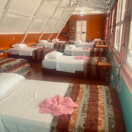 Hotel La Casa Rosada Lívingston Kültér fotó